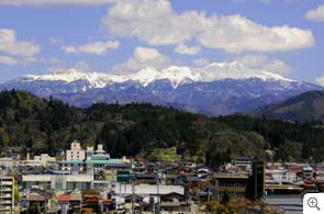 image:Perfect location with beautiful views of the Northern Alps and Takayama-city.